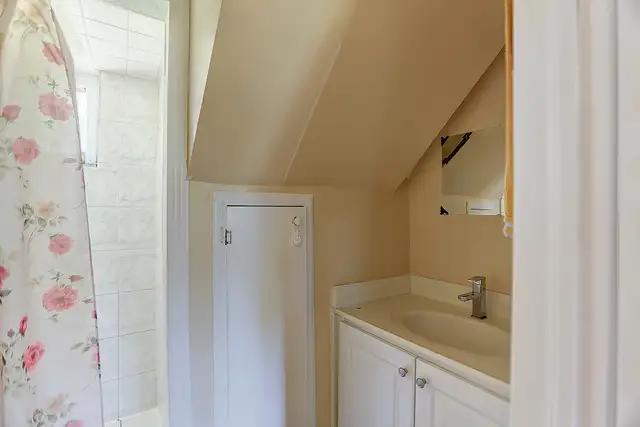 Move in ready private room is available in Scarborough - Photo 6