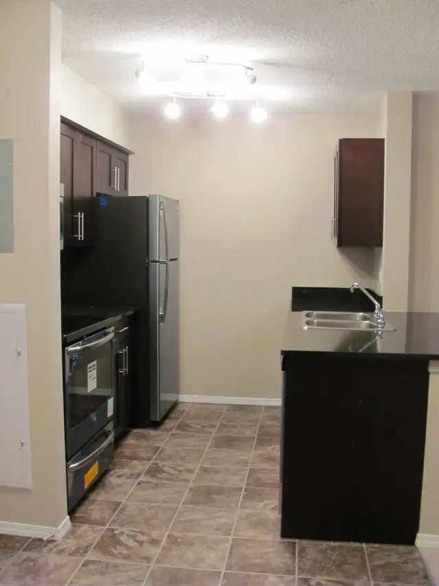 2-Bed 2-Bath Den Condo in Rutherford with Excellent Floor Plan - Photo 3