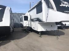 Jayco Eagle 34 ft Fifth Wheel. REDUCED PRICE !!