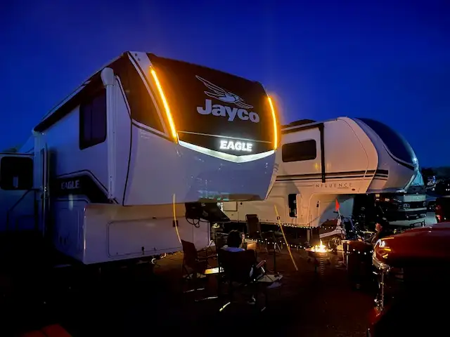 Jayco Eagle 34 ft Fifth Wheel. REDUCED PRICE !! - Photo 5
