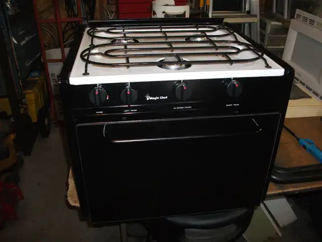 PROPANE STOVE