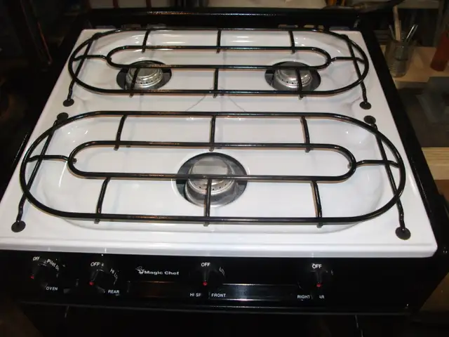 PROPANE STOVE - Photo 3