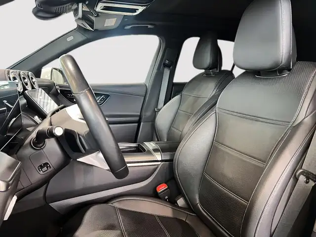 2023 Mercedes-Benz GLC300 4MATIC SUV One owner, great value! - Photo 3