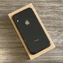 256GB IPHONE 11  BLACK  All ACCESSORIES UNLOCKED-$199