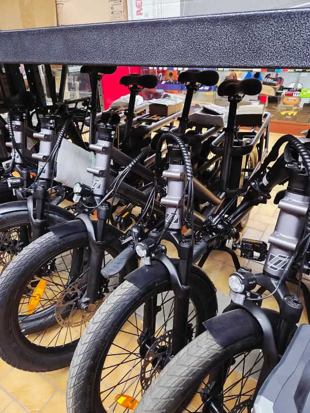 Vélo électrique neuve cargo - Photo 2