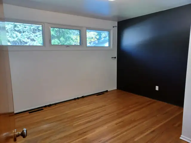 RENOVATED 4 BEDROOM BUNGALOW NEAR UNIVERSITY-$2500.00-APR. 15/26 - Photo 5