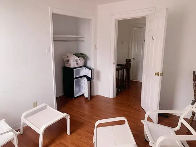 Room for Rent - Female Trent Student in PTBO‼️ - Photo 2