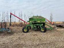 John Deere 665 Double Hopper Nurse Tank