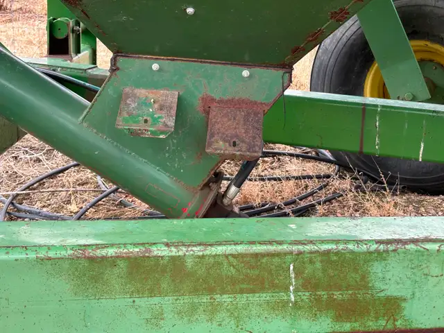 John Deere 665 Double Hopper Nurse Tank - Photo 4