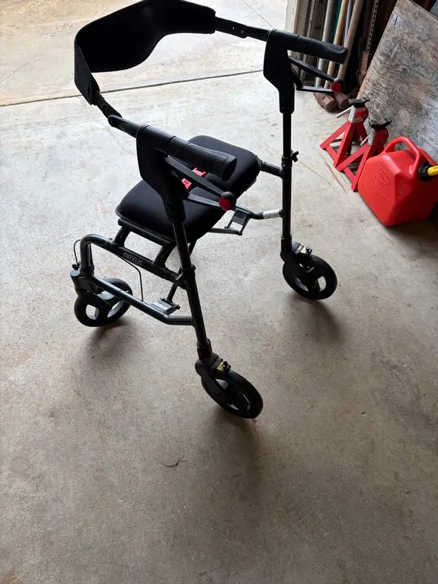 Folding NEXUS Walker - Photo 4