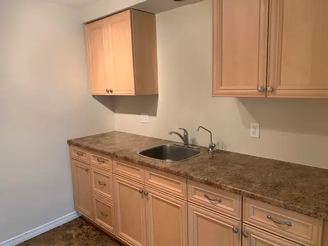 Updated Condo Townhouse for Rent – East End of Stratford, ON - Photo 2