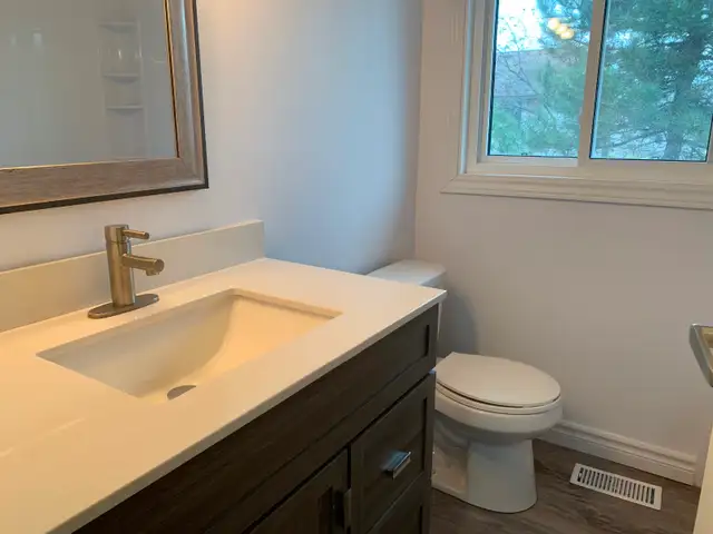 Updated Condo Townhouse for Rent – East End of Stratford, ON - Photo 5