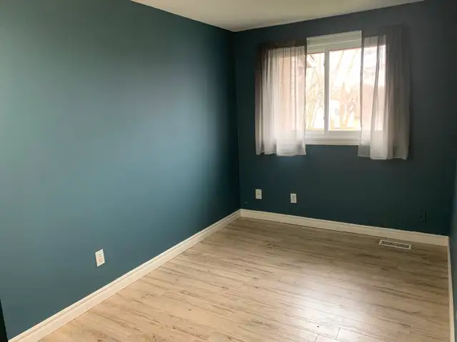 Updated Condo Townhouse for Rent – East End of Stratford, ON - Photo 7