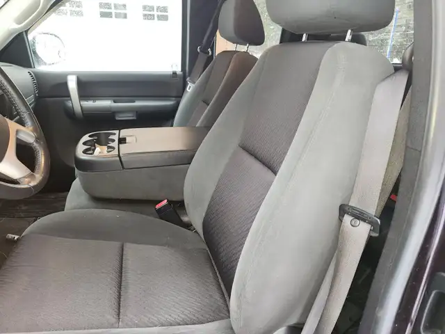 2009 GMC Sierra SLE 4.8 V8 - Photo 9