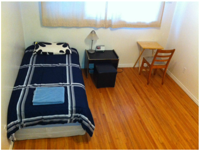 RoomForRent, KingswayMall, RoyalAlex, NAIT, McEwan, DowntownArea - Photo 2