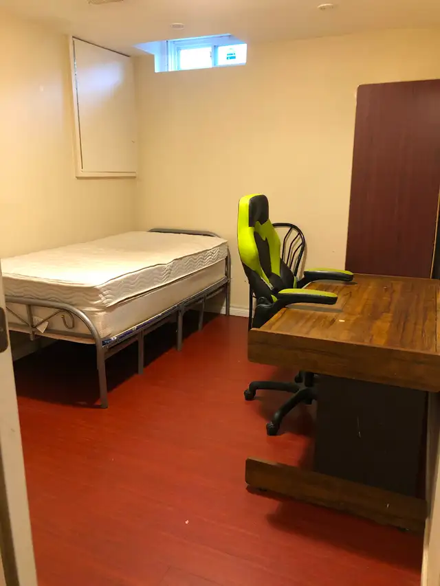 ROOM FOR RENT…!! - Photo 2