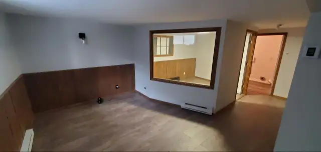 Beau 7 1/2 sur 2 niveaux alouer - Photo 5