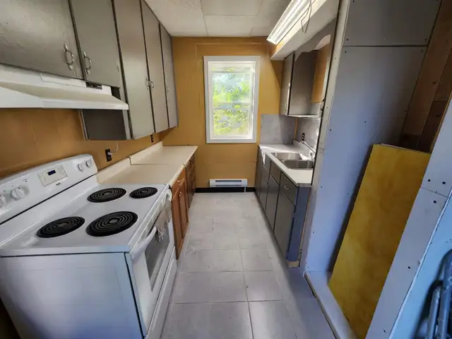 56 Church St #2 - 2BR in St Stephen, Parking, Laundry - Photo 2