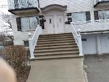 SAINT LEONARD – TRES TRES  GRAND 4 ½ HAUT TRIPLEX - PARC