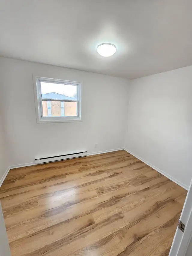 Spacious 2 Bedroom Apartment in Sydney - Photo 3