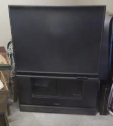 Free big screen 50 inch rear projection television