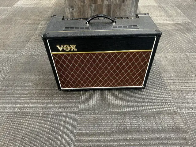 Vox AC15C1 (Greenback) trade for DSL40