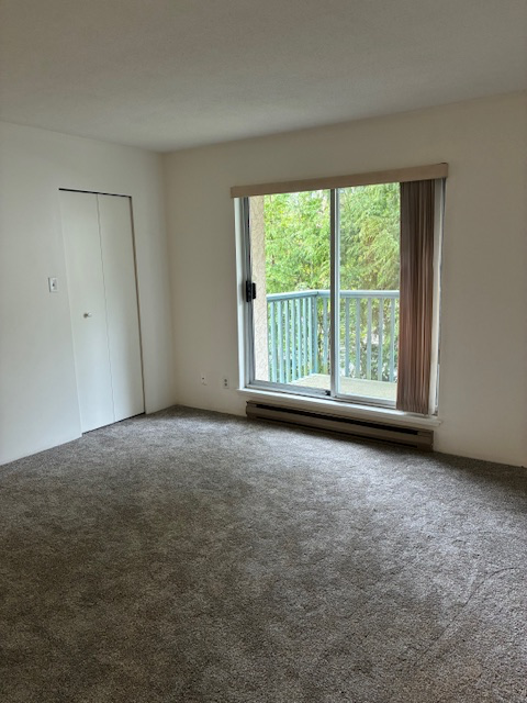 Upper Fernwood /Rockland area 2bed. 1 bath   1200Sq. ft - Photo 7