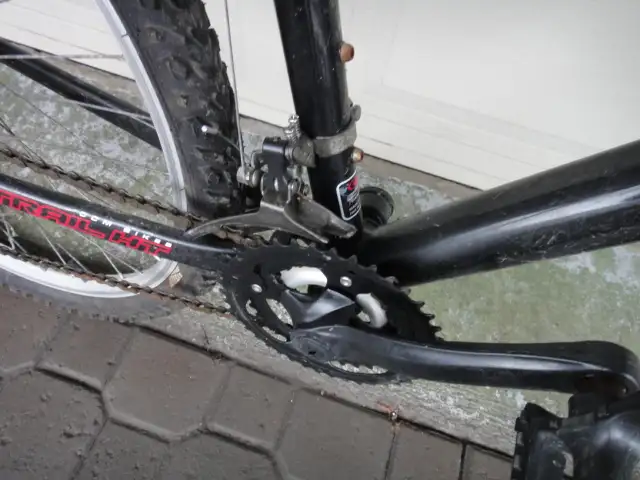 vélo  26 po les pneus presque neuf - Photo 9