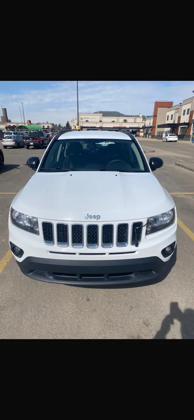 Mint Condition 2016 Jeep Compass