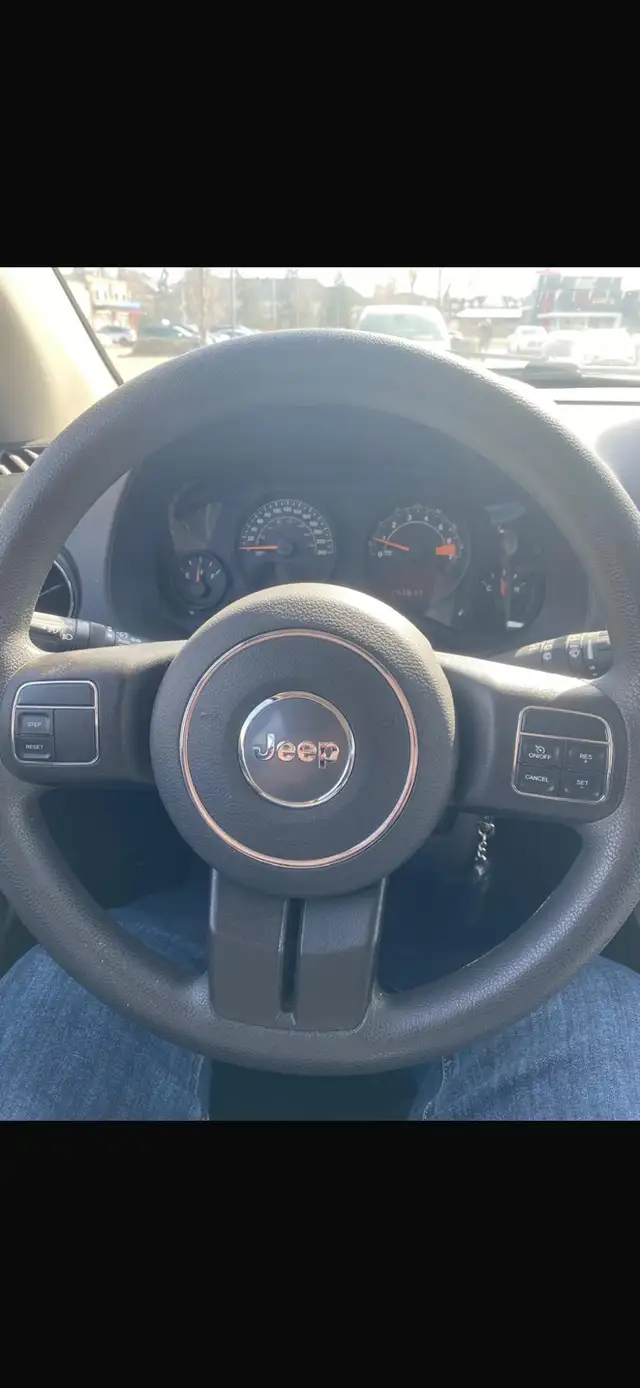 Mint Condition 2016 Jeep Compass - Photo 5