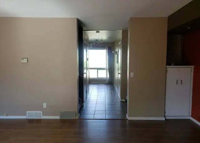 3 Bedroom Townhouse in South Osborne - Photo 4