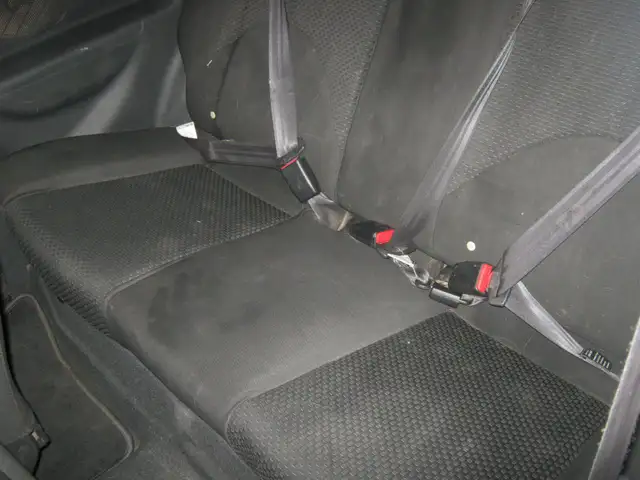2011 Hyundai Accent GL PETIT BUDGET !! - Photo 8