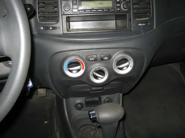 2011 Hyundai Accent GL PETIT BUDGET !! - Photo 10