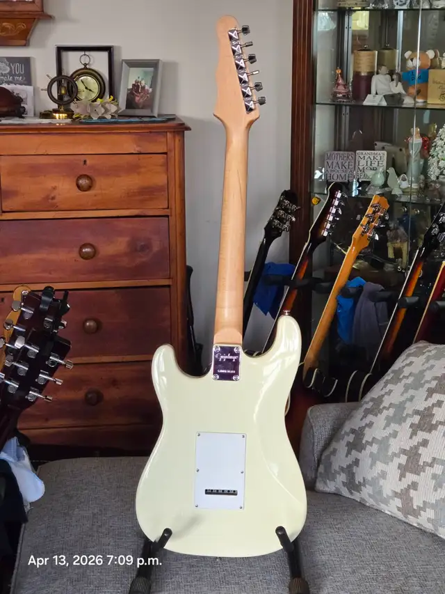 Epiphone Stratt - Photo 2