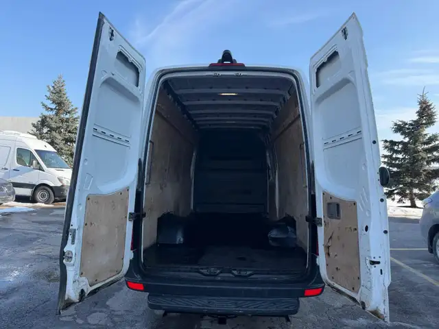 2017 Mercedes-Benz Sprinter Cargo Van 170WB - DUALLY - Photo 9