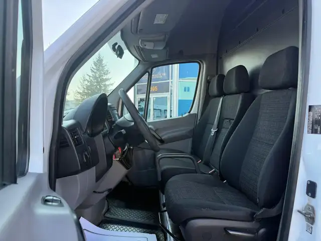 2017 Mercedes-Benz Sprinter Cargo Van 170WB - DUALLY - Photo 15