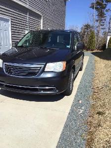 2014 Dodge Town & Country Caravan