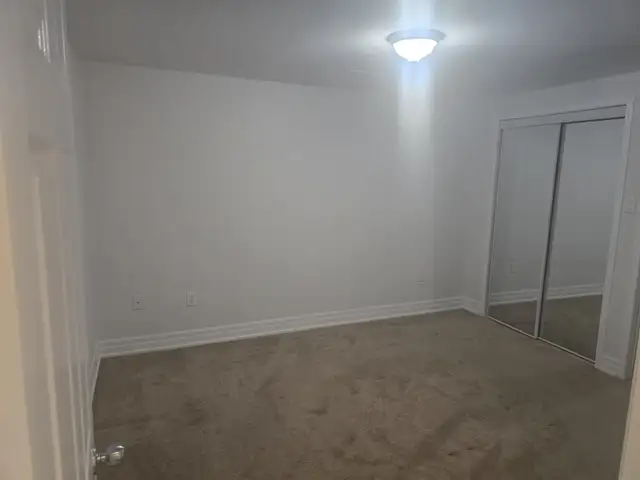 Beautiful 1 Bedroom Basement Apartment – Richmond Hill - Photo 7