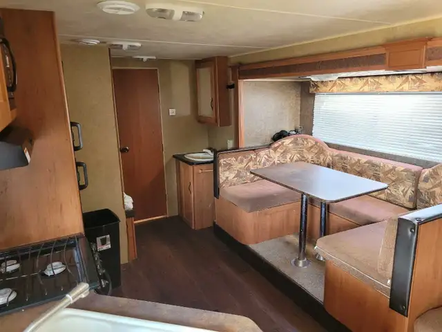2013 Cherokee Greywolf 28BH for sale - Photo 5