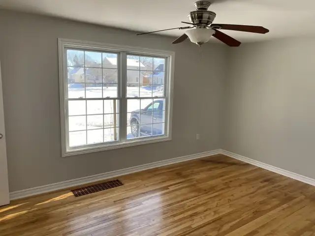 Single Family Home for rent in Central Ottawa, 100 Harrold Place - Photo 2