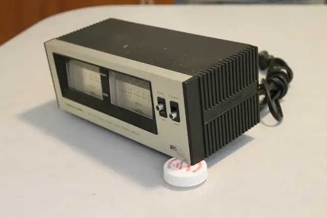 Realistic APM- 200 Analog Stereo Audio Power Meter - Photo 4