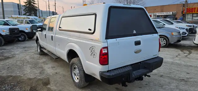 2012 Ford Super Duty F-250 SRW 4x4 - 4 Door - 8FT Box - Tow Pack - Photo 4