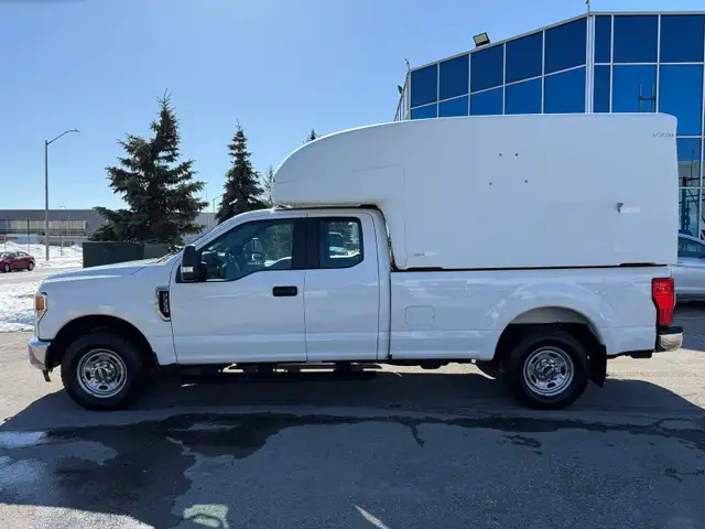 2020 Ford F 350 XLT - WORK CAP - Photo 2