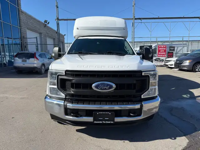 2020 Ford F 350 XLT - WORK CAP - Photo 8