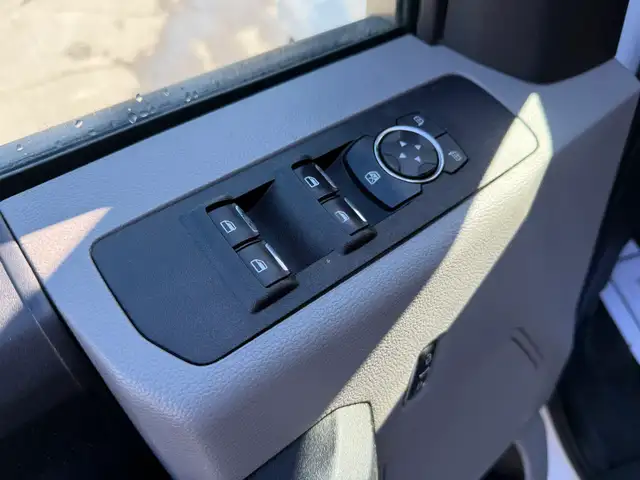 2020 Ford F 350 XLT - WORK CAP - Photo 14