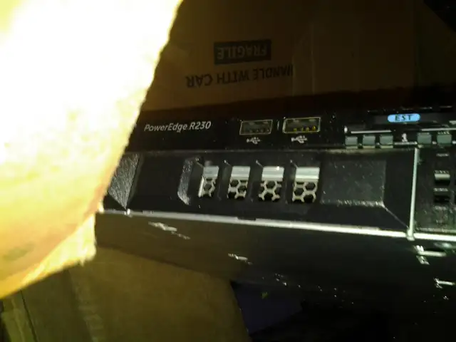 dell poweredge r230  ddr4 server 2x3.5 hd short body 1u homelab