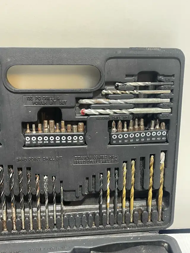 Drill Bit Set - Photo 8