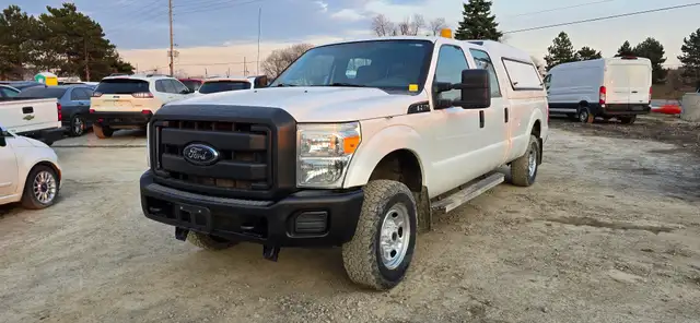 2012 Ford Super Duty F-250 SRW 4x4 - 4 Door - 8FT Box - Tow pack - Photo 3