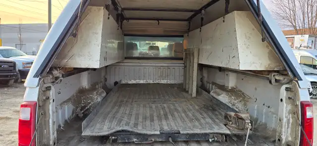 2012 Ford Super Duty F-250 SRW 4x4 - 4 Door - 8FT Box - Tow pack - Photo 7