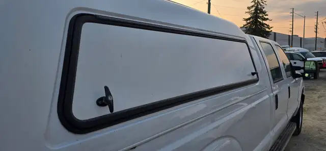 2012 Ford Super Duty F-250 SRW 4x4 - 4 Door - 8FT Box - Tow pack - Photo 9